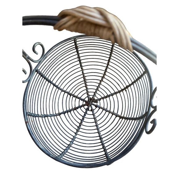 Vintage Chicken Egg Metal Wire Basket w Handle, Hand Tied, Weathered - Picture 6 of 9